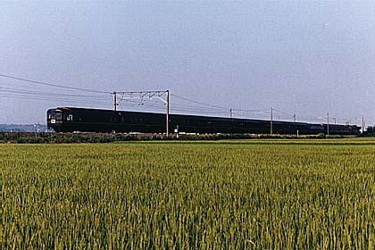 h06n7_05.jpg (33104 oCg)