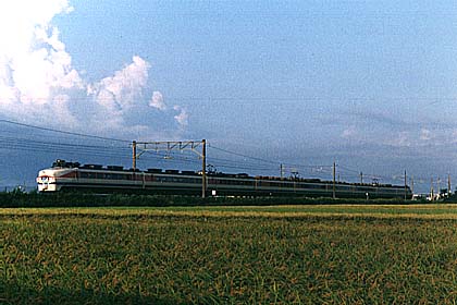h06n9_01.jpg (28522 oCg)