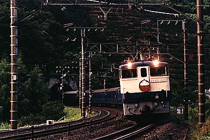 h06nB_01.jpg (38955 oCg)