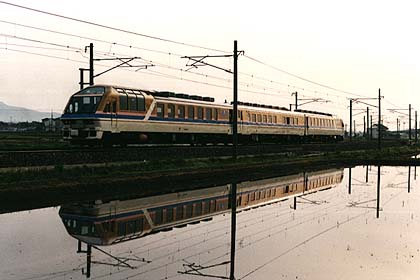 h07h7_03.jpg (22667 oCg)