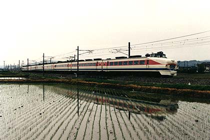 h07h8_09.jpg (25640 oCg)