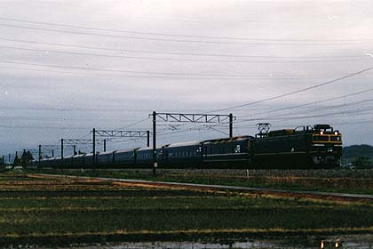 h07h9_01.jpg (18630 oCg)
