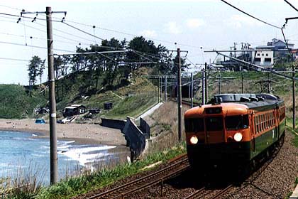 h07hD_01.jpg (34394 oCg)